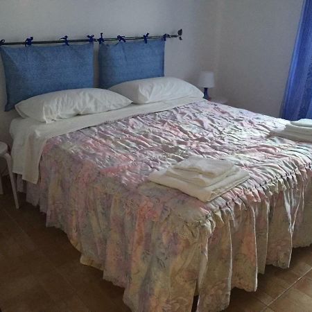 Mancini Michela Alloggio Uso Turistico Daire Acilia Dış mekan fotoğraf