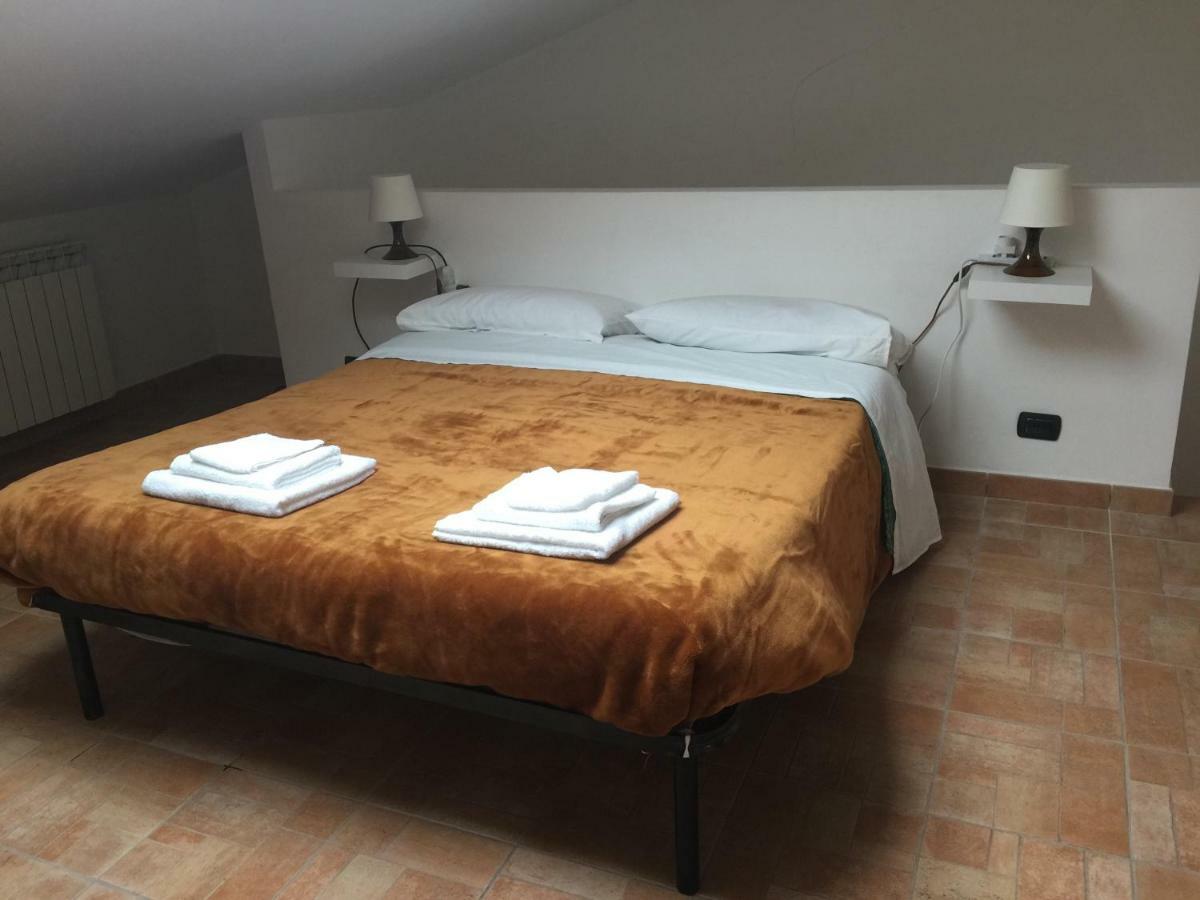 Mancini Michela Alloggio Uso Turistico Daire Acilia Dış mekan fotoğraf